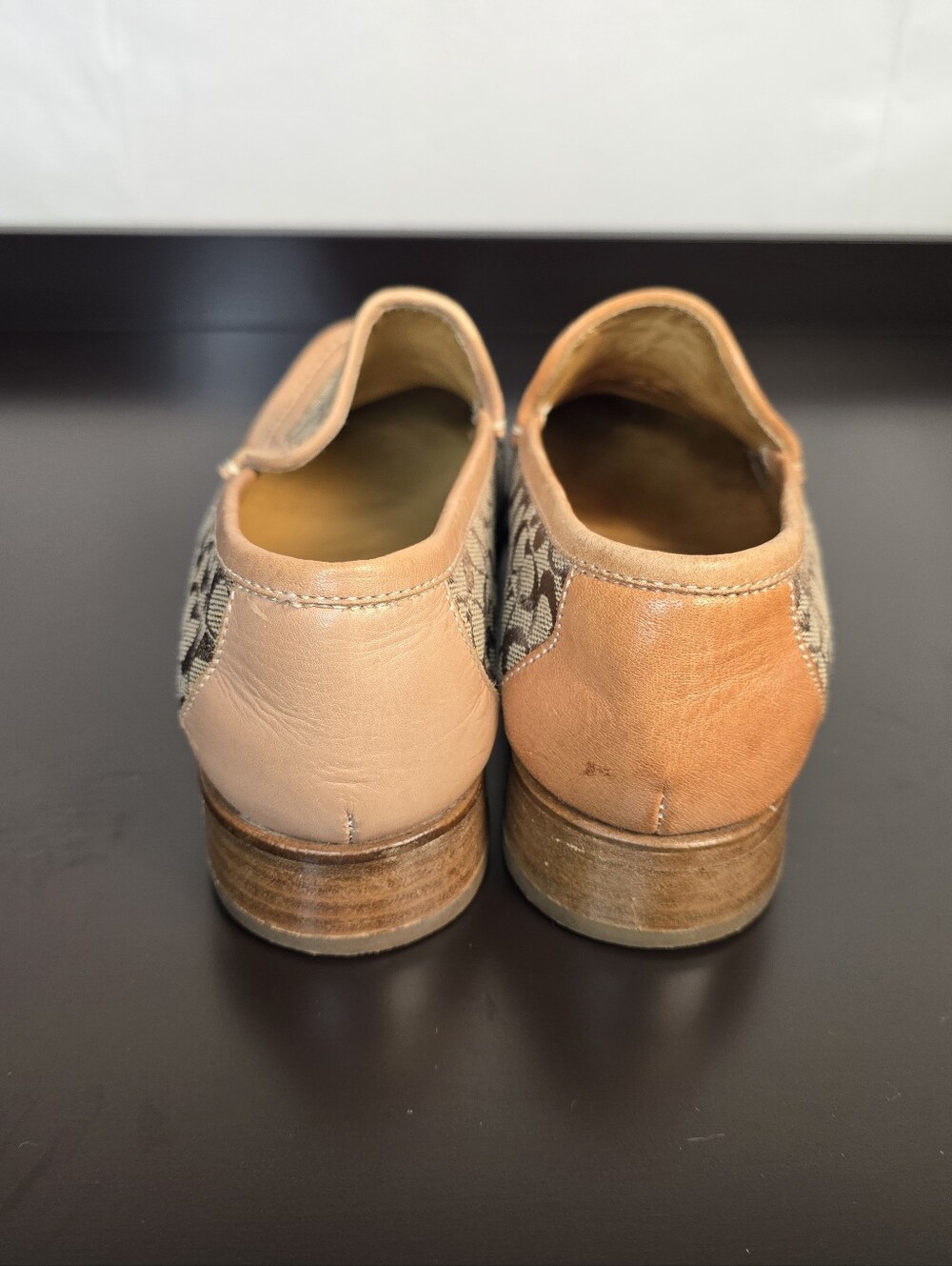 Coach Size 8 Vintage Signature Jacard And Leather Loafers in Maple - Picture 4 of 6